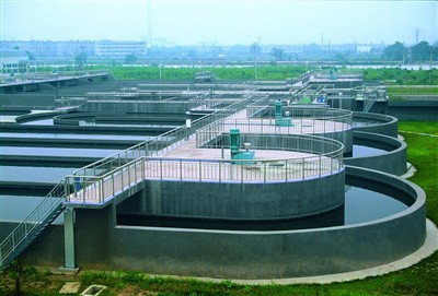 Was ist der Zweck der hydraulischen Verweilzeit (HRT)?